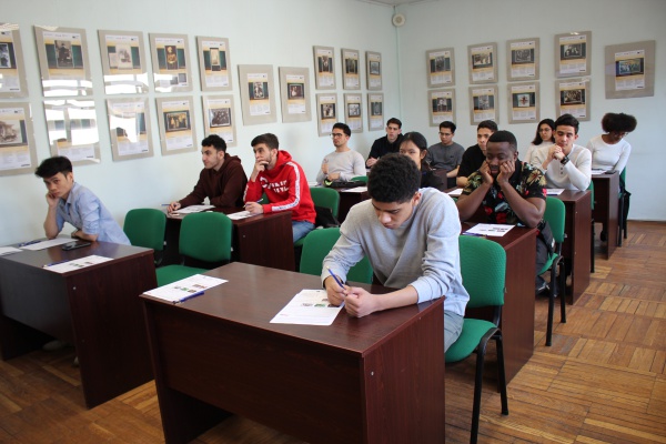 The Russian Language Department has organized the first Total Dictation for foreign citizens