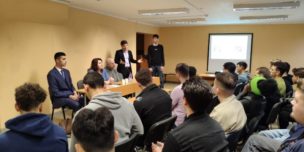 A meeting with the chairman of the Kaliningrad branch of the foreign students association has been held at KSTU